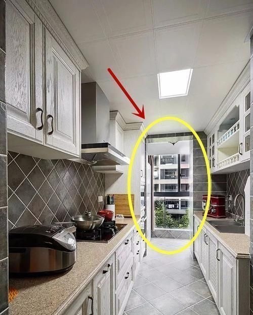 小阳台|厨房旁的小阳台原来还可以这么设计，太实用，瞬间后悔我家装早了