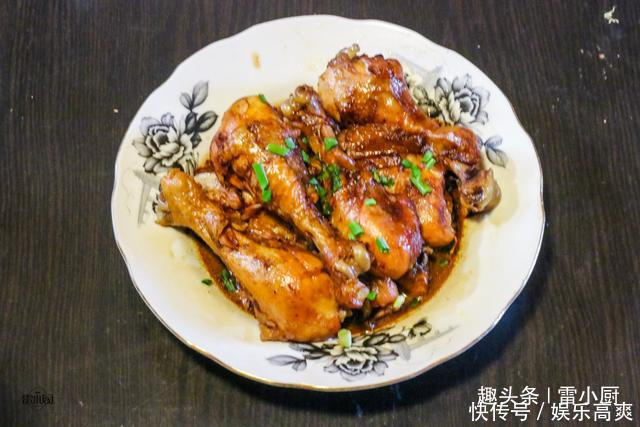 春节弟弟家请吃饭，弟媳做了10个菜，好吃又实惠，合胃口