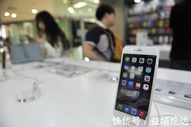 iphone|靠模仿iPhone起家！如今逆袭反超苹果华为，成全球第二大手机品牌