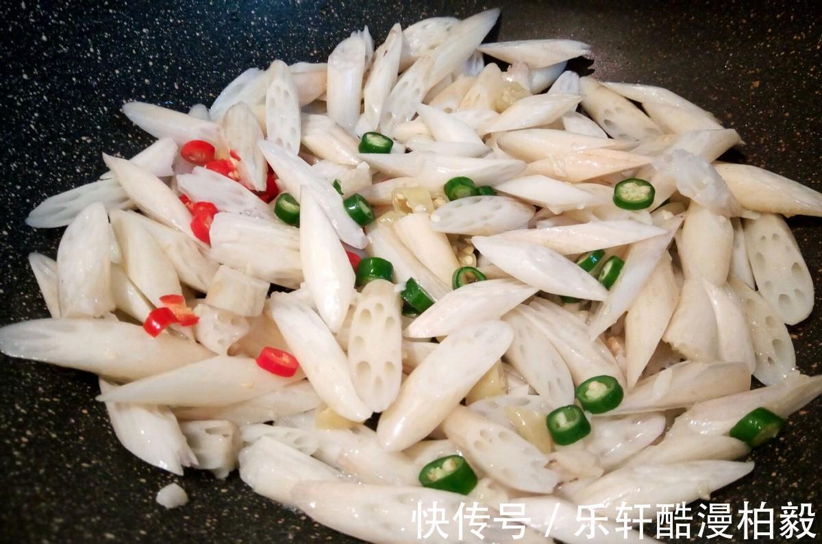 白醋|入秋后,不吃肉也要吃这菜,10元1斤,错过了就得等明年了