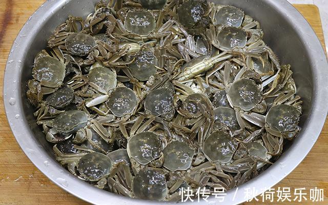 大闸蟹|大厨教你江南名菜醉蟹的做法,分享生醉的做法,蟹肉鲜嫩没腥味