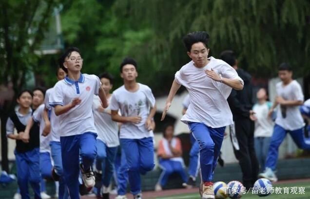 初中生|初中生“身高表”公布,过半学生身高不达标,你家孩子及格了吗