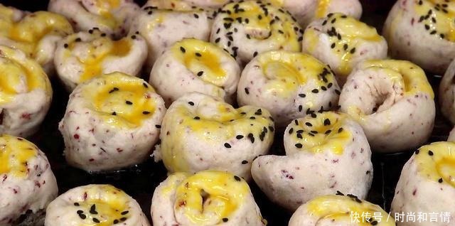 红豆和大米放在一起,没想到这么好吃,比面包还香甜,太香了