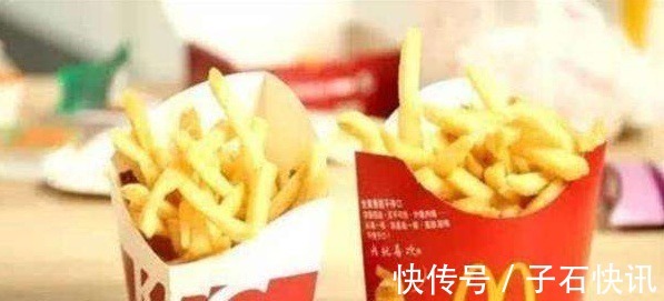 吃了八年肯德基,才发现薯条盒上有零件,高级吃法了解一下!