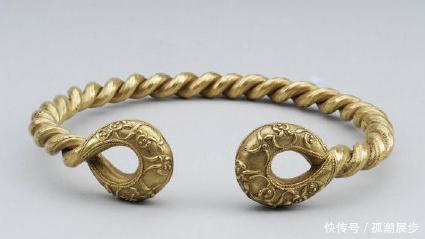 颈圈|闰土的项圈竟然这么时髦?盘点5种你绝对眼熟但分不清的颈饰……