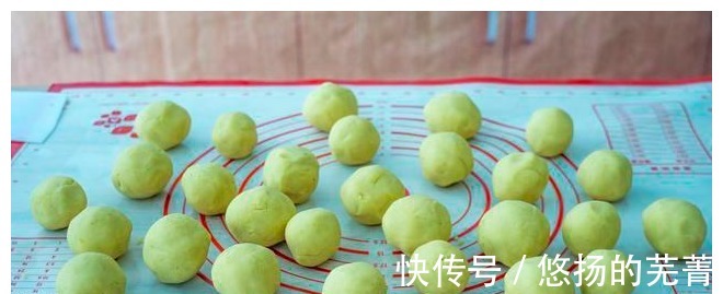 山楂|跟下午茶最配的糕点,家有绿豆就能做,甘甜解暑不噎人,入口即化!