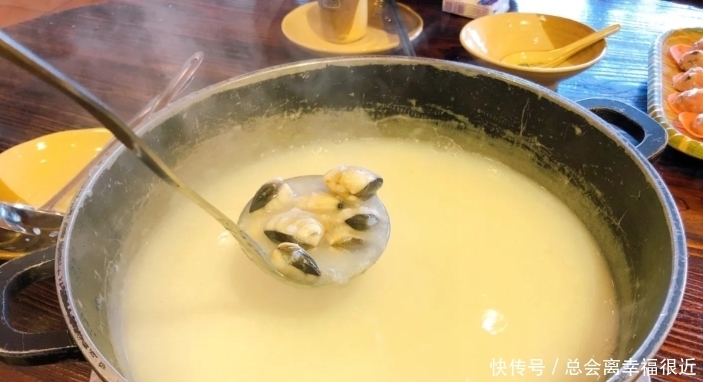 广州芳村人人皆知的粥店,味道甜鲜得不舍得下嘴,很多嬢嬢来吃