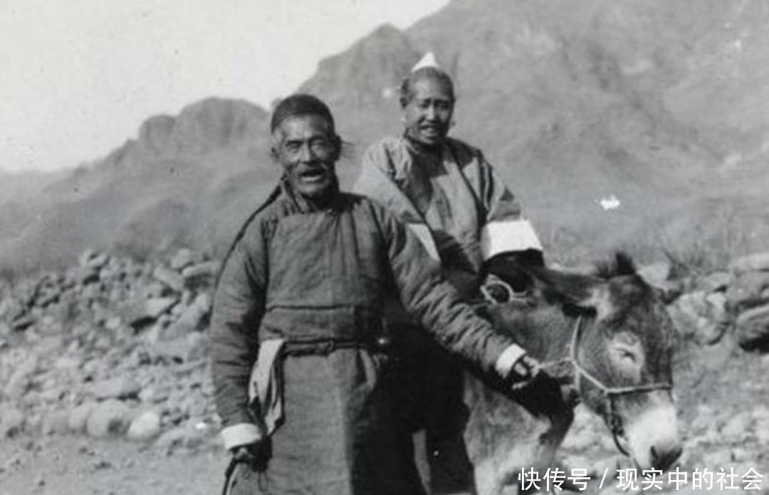 光绪帝|清末老照片，晚清时的传令兵，图二是光绪帝的弟弟，图六女子真美！