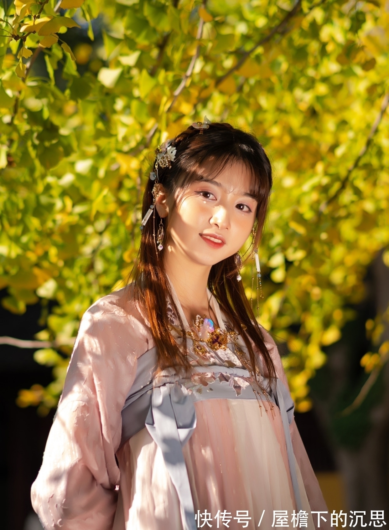 夜钓!诗·十首丨衔花小蝶痴痴舞,隐柳黄莺恰恰鸣