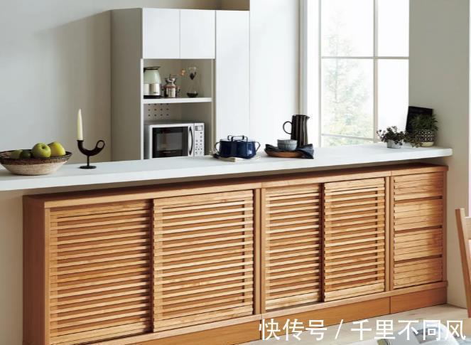 玻璃门|老师傅透露:岛台边加10cm宽薄柜,不起眼,收纳力跟橱柜不相上下