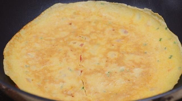 天冷了，我家隔天就用番茄和鸡蛋这样做，别不懂吃早餐