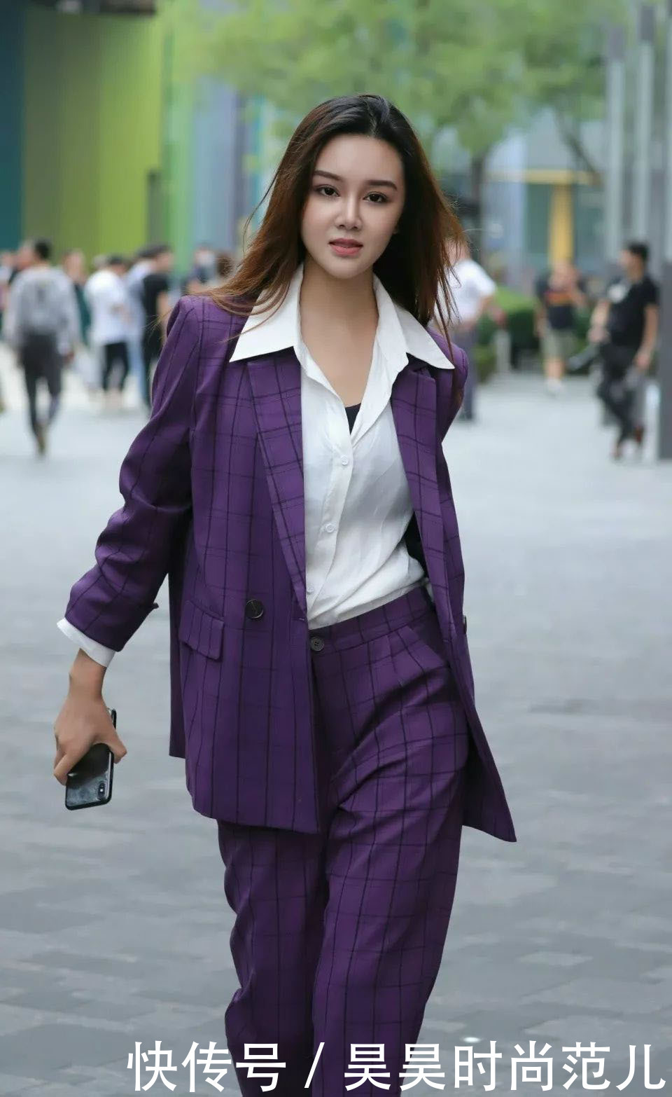 魅力|秋季上班怎么穿?不妨挑一身气质的小西装穿搭,既有气场又有魅力
