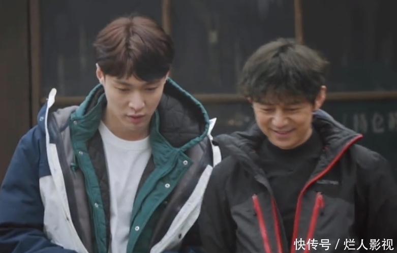 张艺兴录制《向往的生活》手足无措，黄磊：这不是鸡条，没有任务