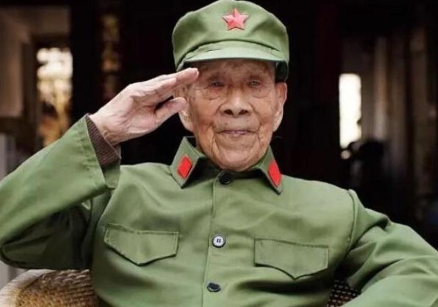 刘祚坤|孙子参军遭到拒绝,老人亮明身份后,首长竟亲自迎接!