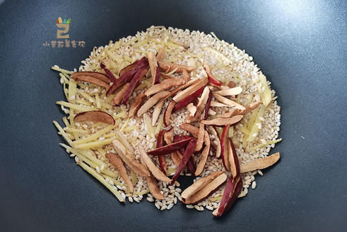 大米|三伏天女人最该喝这茶，早饭后来一杯，祛湿解暑气，天热也精神