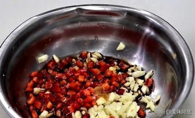 菠菜怎么做才好吃试试此方法,营养美味还好看,上桌准光盘