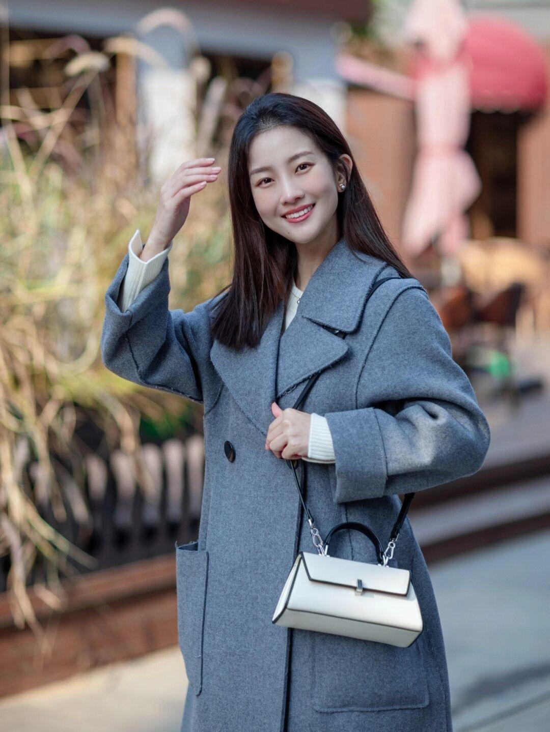 高跟鞋 冬天穿不出时尚感?不妨看看大衣穿搭示范,照着搭美得不像话