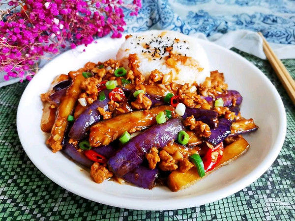 肉末茄子盖浇饭