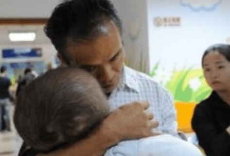 三鹿奶粉|13年过去了,当年喝了三鹿奶粉的“大头”娃娃,现如今怎么样了?