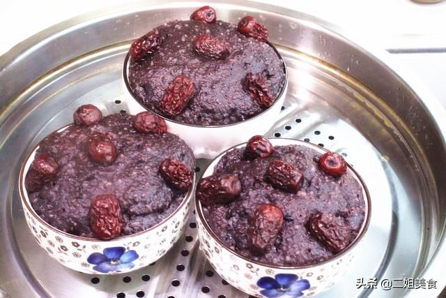 冬季碰到这谷物别错过,2块钱一斤,做蒸糕特香,家人天天吃不够