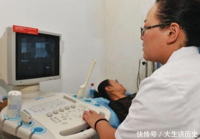 B超|做B超时医生在肚子上涂的“透明胶体”是啥说出来你可能不信,别惊讶