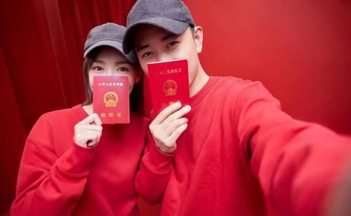 晋唐|结婚两年还很甜！罗晋唐嫣纪念日共进晚餐，老公镜头下的她太真实