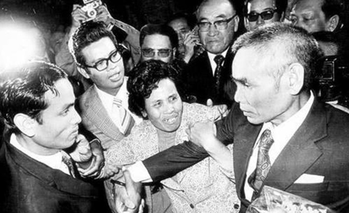 逃亡|二战日本投降后,一名日本兵在丛林逃亡31年,印尼却为他立雕像