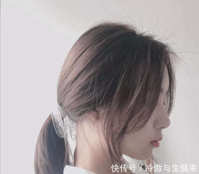 别再披头散发了,今年初冬流行这些时髦发型,气质又撩人