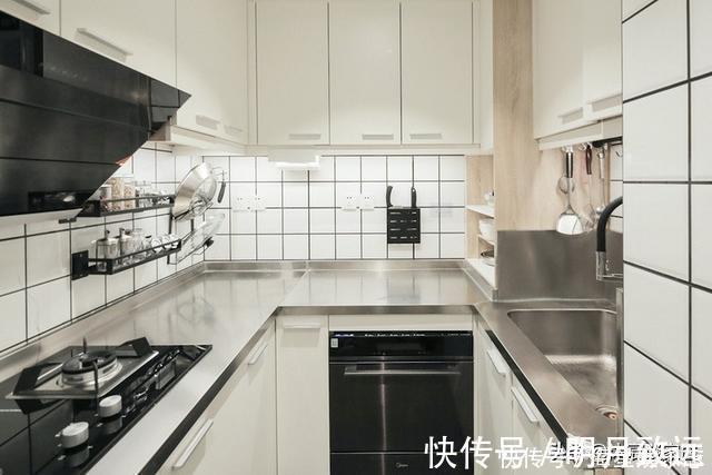 张女士|越来越多人去客厅化设计,像她家这样装修,59㎡住4口人很舒适