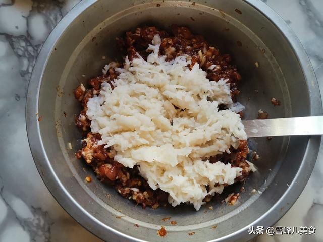 大雪将至，包饺子萝卜白菜靠边站，用这菜鲜香多汁太好吃，别不懂