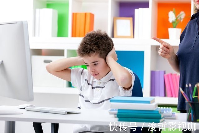 场合|批评孩子也分时机教育孩子要“看场合,讲时机”才能起大作用