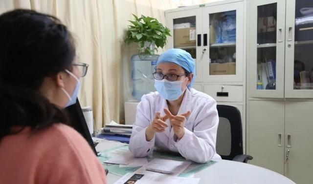 婆婆和妈妈|初产妇坐月子有多难?婆婆不愿伺候,宝妈果断去了月子中心