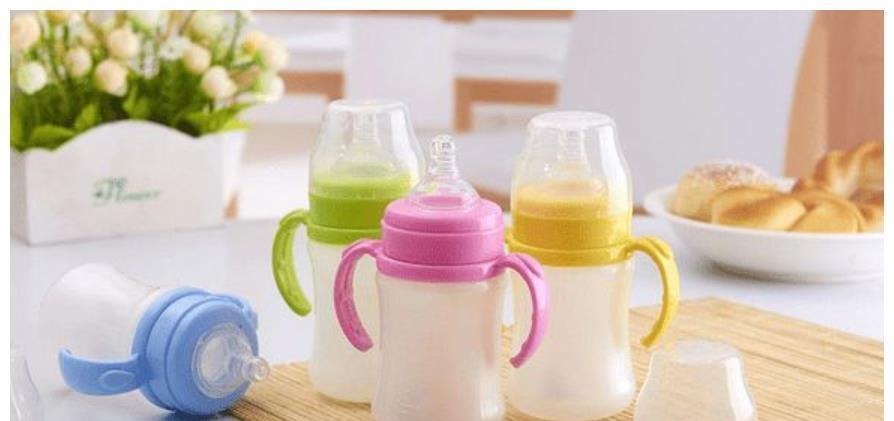 夜醒|为啥宝宝喝母乳频繁夜醒,喝奶粉却能一觉睡天亮?不止营养问题