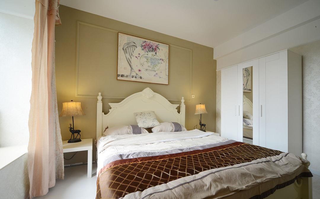 实木|简约的美式三居室,每一处都很精致大方,窗帘杆的选择更是独特