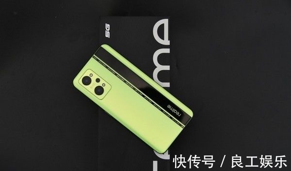 摩托罗拉|2000多元5G手机别乱买,这4款物超所值,总有一款合适你的!