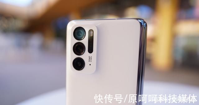 find|围观!OPPO Find N评测:结合三星和华为最好的折叠屏手机