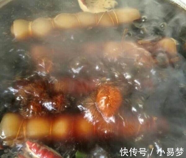 猪皮|别再熬“猪皮冻”啦，这样做简单美味，对厨艺的要求几乎为零