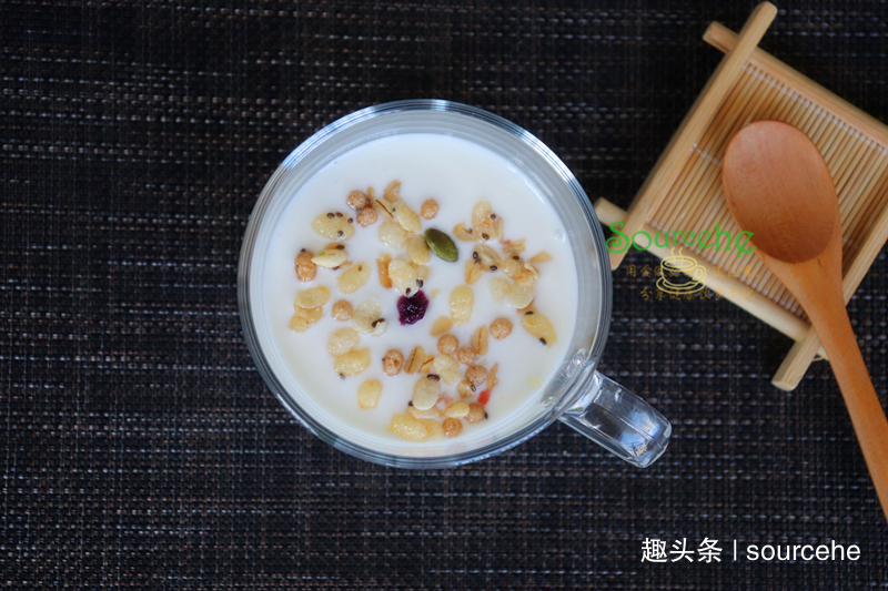 酸奶别再买，自己做只需要2种食材，简单又实惠，每天不同口味