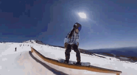 豆包小姐姐最爱吃的是什么？