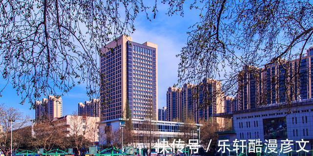 211院校@中国唯一手写录取书的大学，字迹均出自书法大家，极具珍藏价值