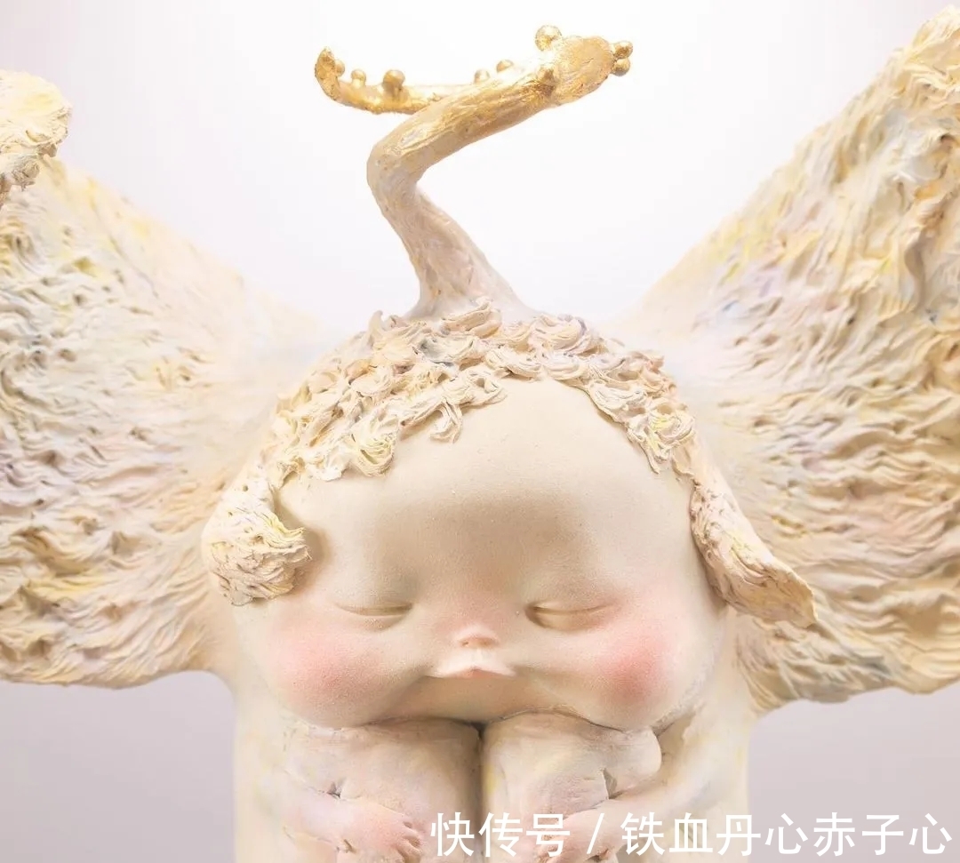 Ueda$Akishi Ueda:黑暗和可爱的完美交融