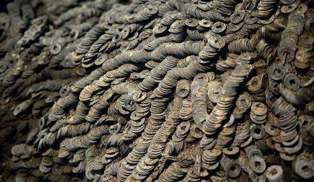 不只是忠义你看刘备给关羽开多少工资!