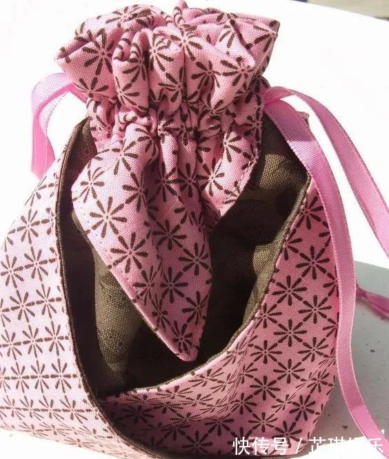 束口袋也能这么美，旧衣服就能做！旧物改造DIY手工布艺附教程