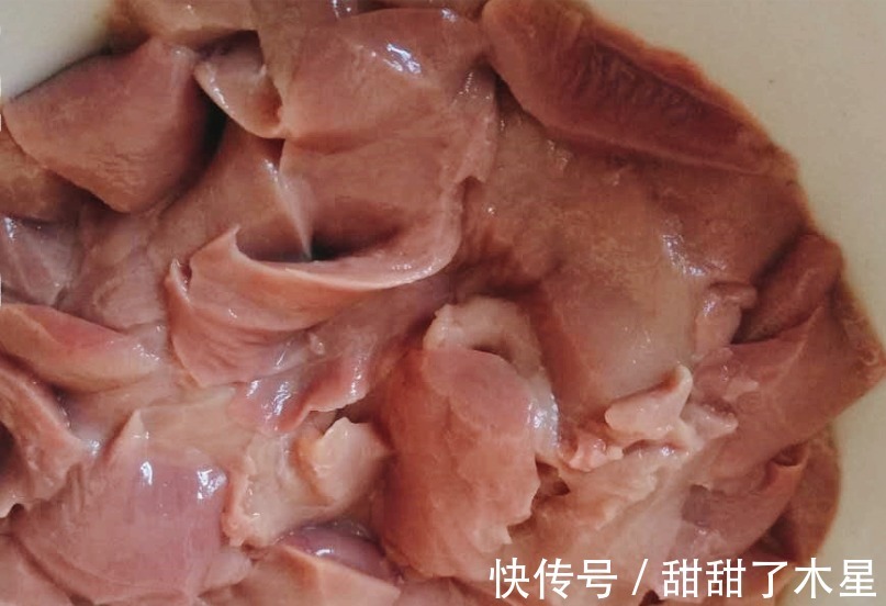 补腰|猪身上最补肾的部位，硒含量突出，健肾补腰还润燥，炒着吃好鲜嫩！