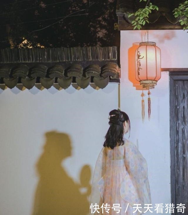 雨声|温庭筠洗尽铅华与浓艳的一首词,那千年前的雨声一直滴到了今天