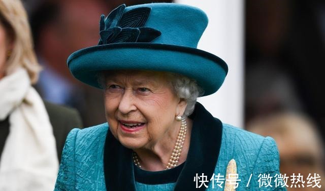 兰开斯特|伊丽莎白女王的胸针都藏着什么神秘故事!