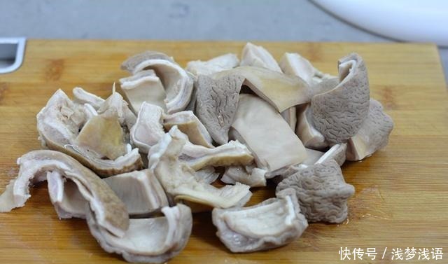 它是猪身上的宝,孩子吃了身体强壮长高个,再贵也要多买给孩子吃