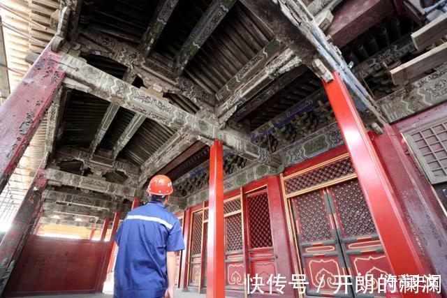 为何故宫600年不倒撬开故宫地砖发现秘密，来看古代匠人的智慧