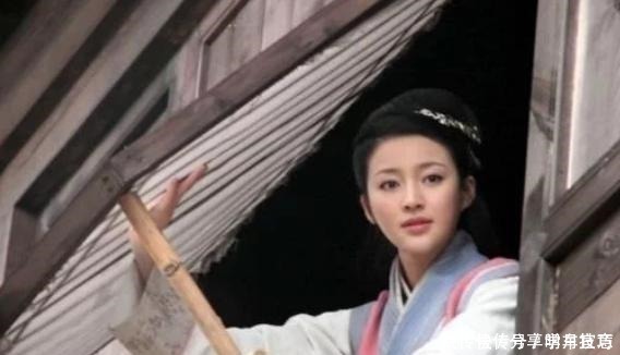她被称作“最美潘金莲”,一婚嫁1米小矮人、二婚嫁2米巨人!