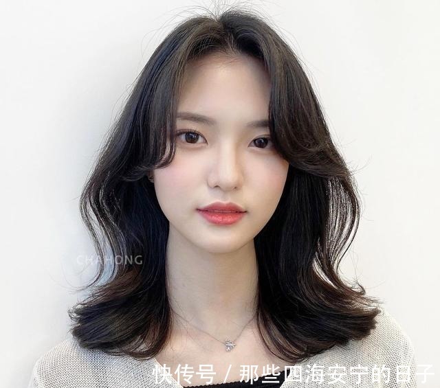 巧克力色 2021发型别乱剪，17款流行发型送给你，越看越心动！